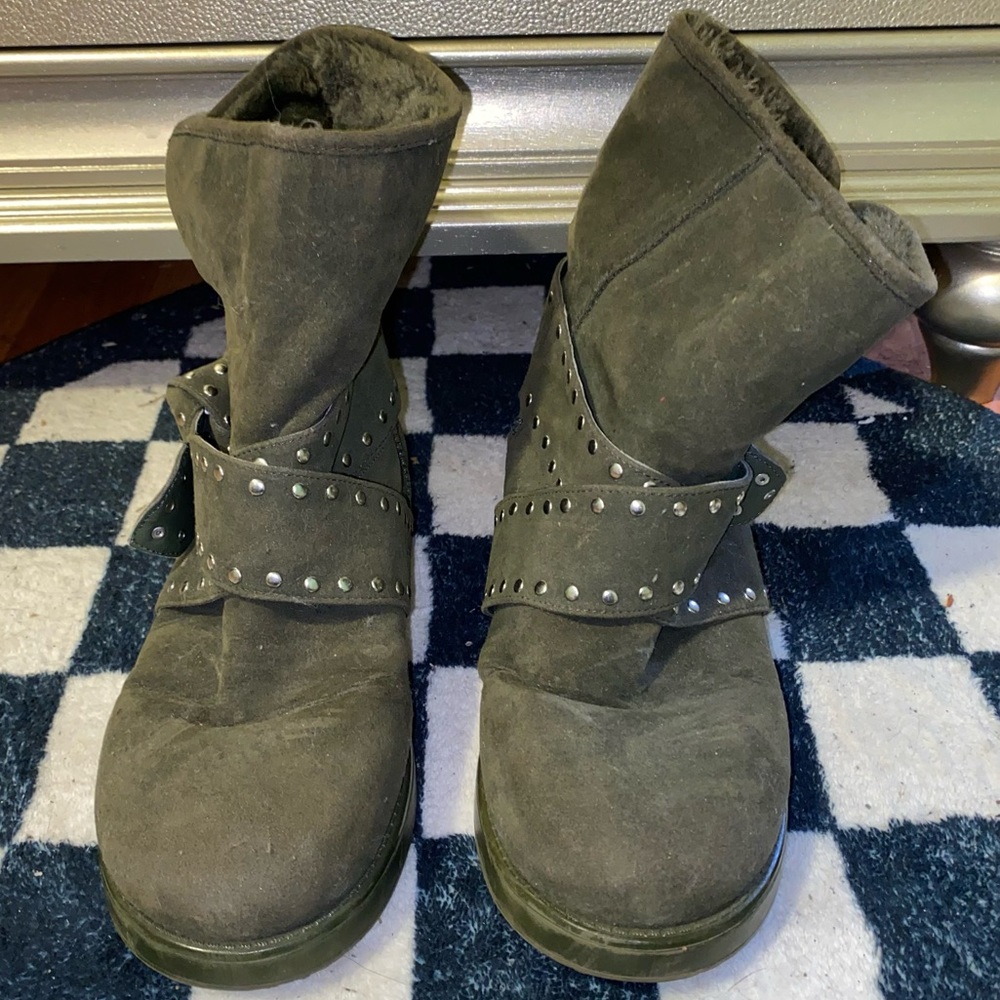 Olive/army green boots